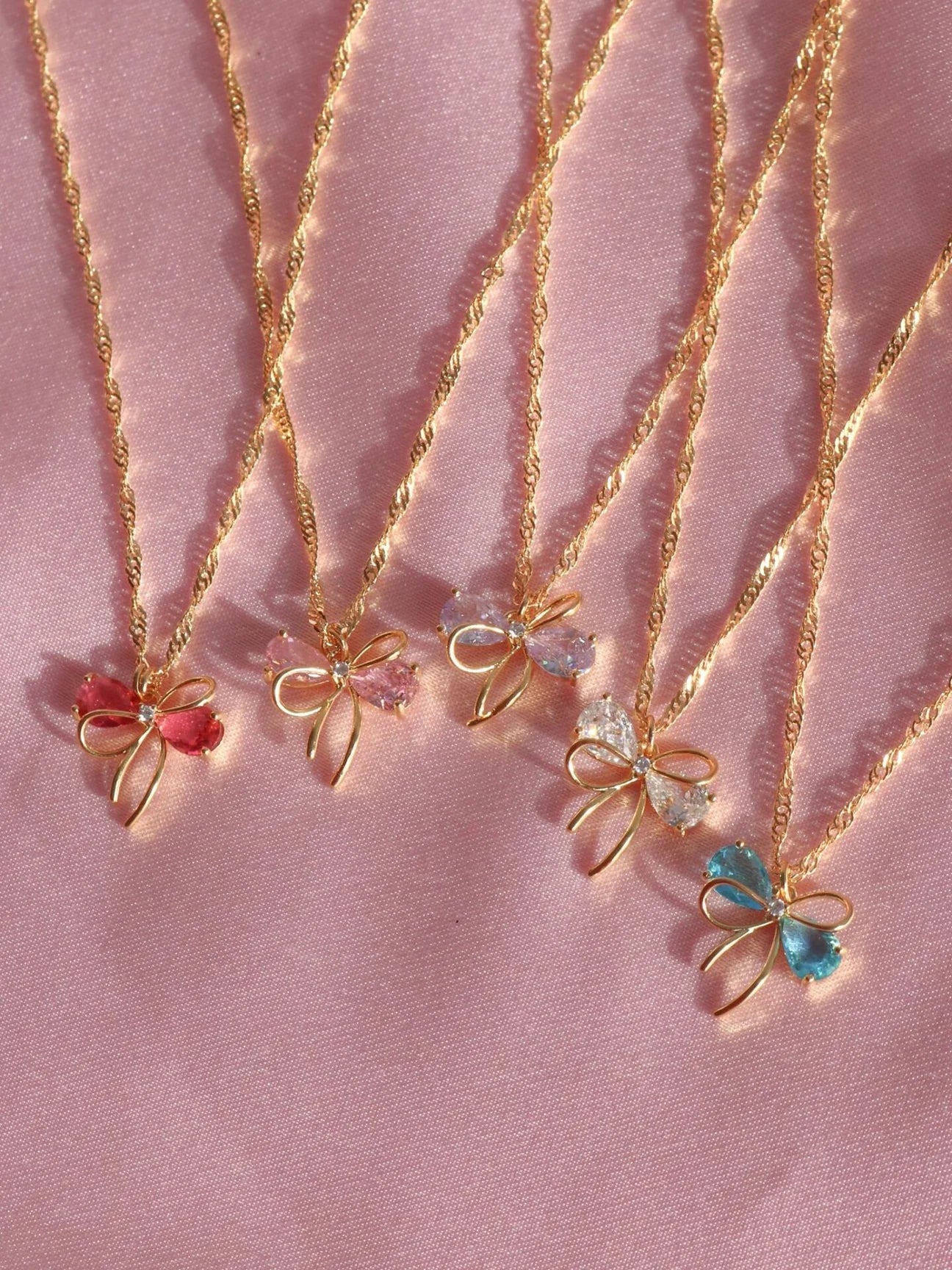 Hazra Bow Zircon Necklace