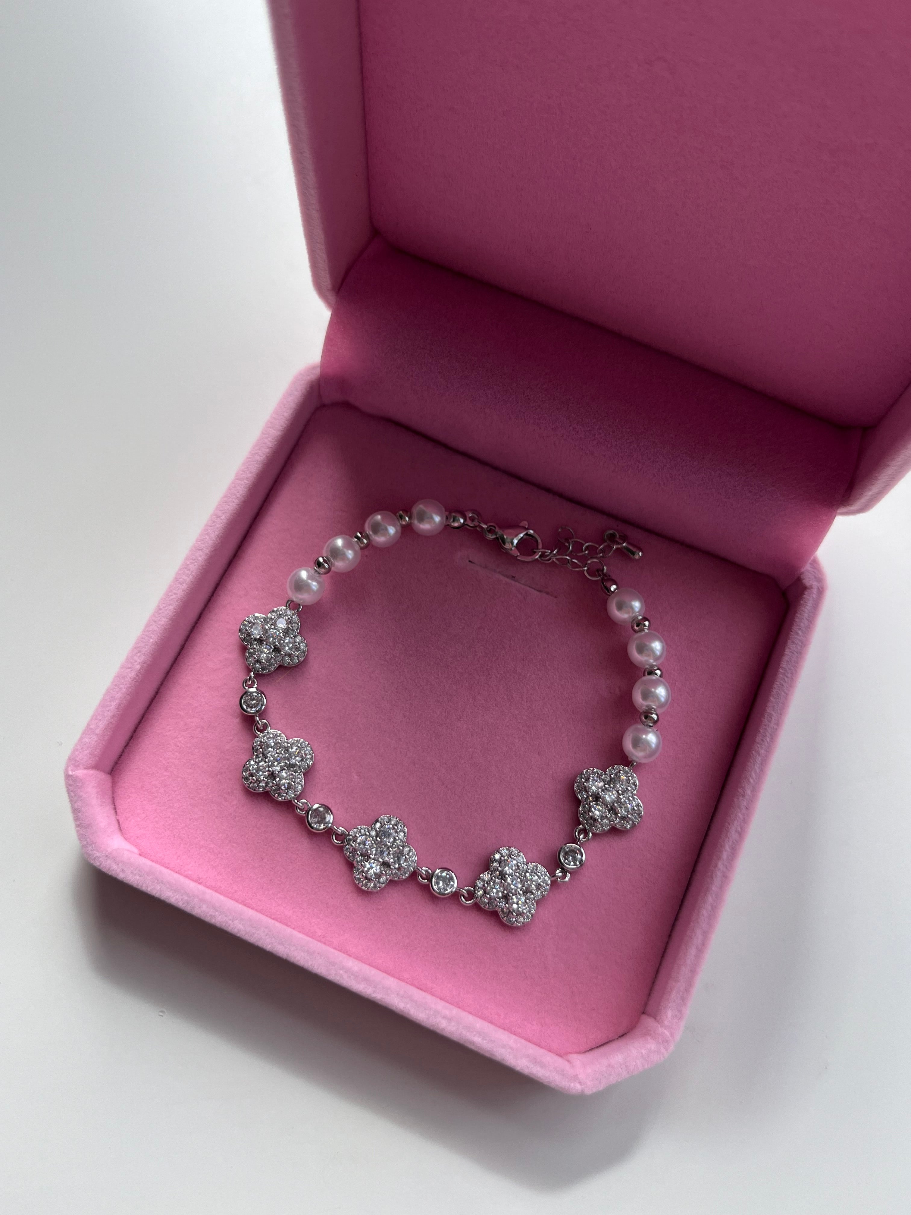 Ilena Clover Bracelet