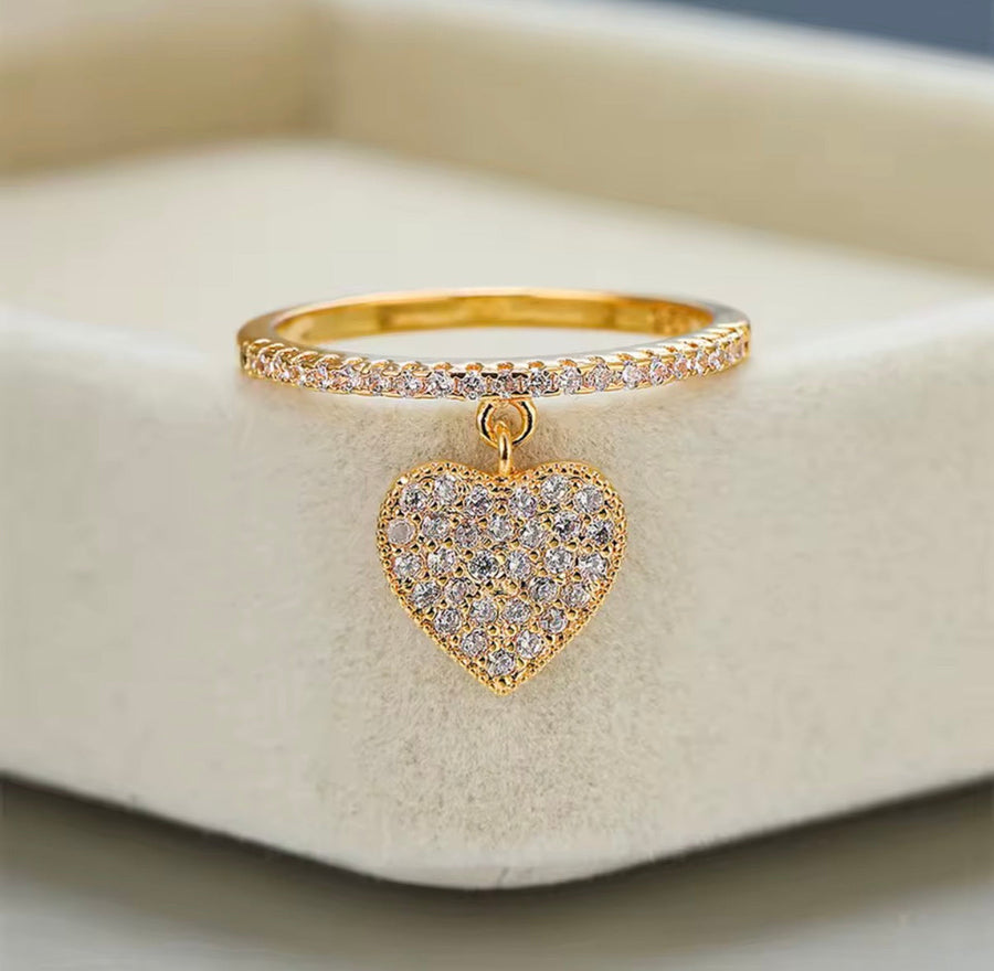 Nessa Heart Ring