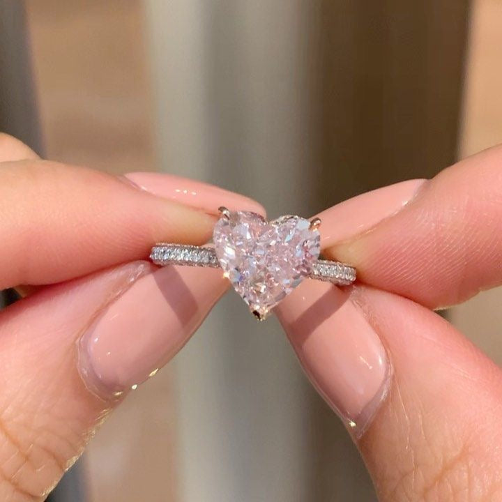 Maelys Heart Ring