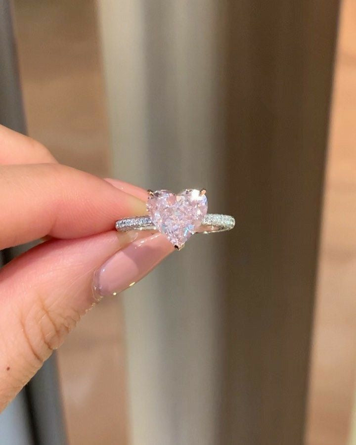Maelys Heart Ring