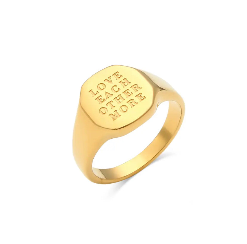 Beth Engraved Ring